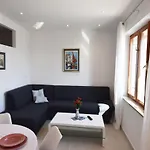 Nede Apartamento Podgora (Split-Dalmatia)