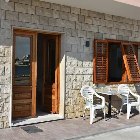 Nede * Podgora